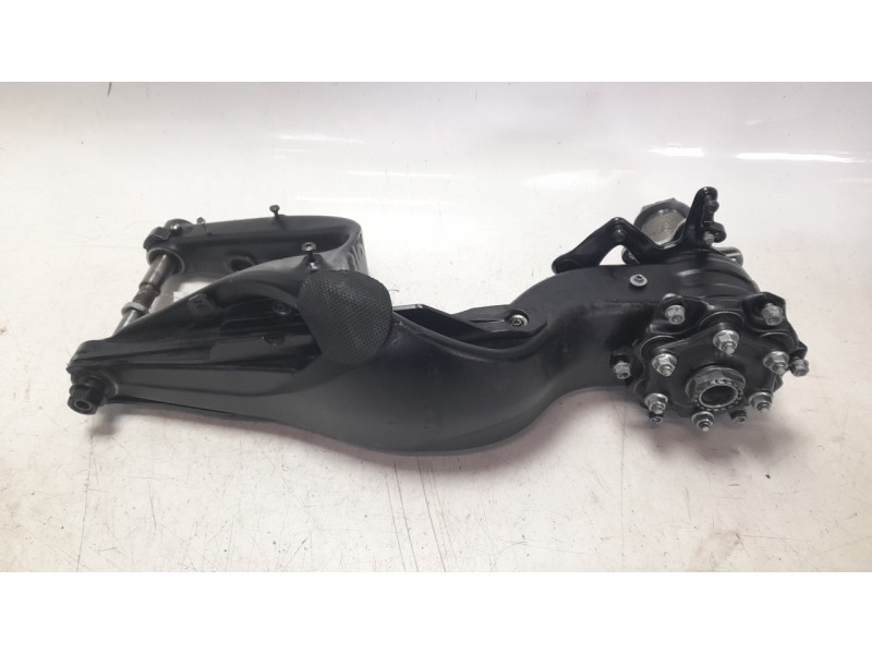 Recambio de basculante para ktm super duke 1290 super duke r referencia OEM IAM 6140403014433 6140403014433A 