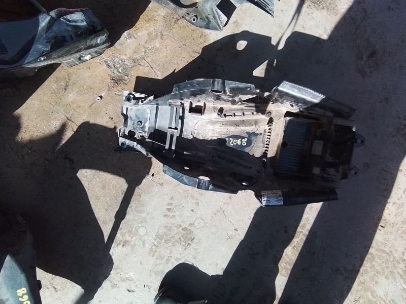 Recambio de guardabarros trasero para ktm super duke 1290 super duke r referencia OEM IAM 61608018000  