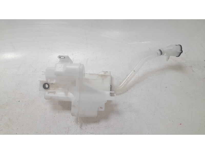 Recambio de deposito limpia para toyota rav4 hybrid 4x2 advance referencia OEM IAM 8531542470  