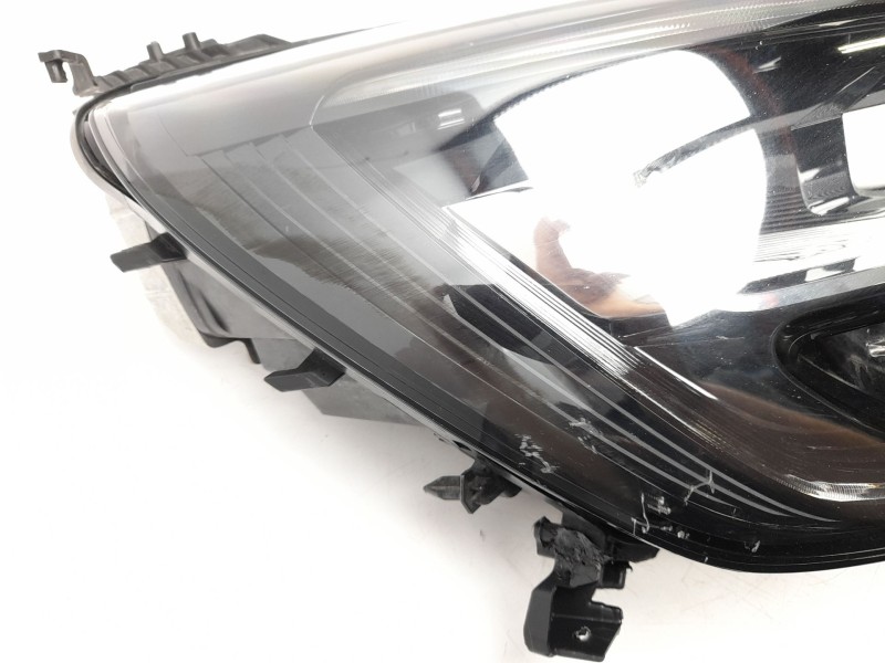Recambio de faro derecho para renault megane iv grandtour referencia OEM IAM 260104596R  