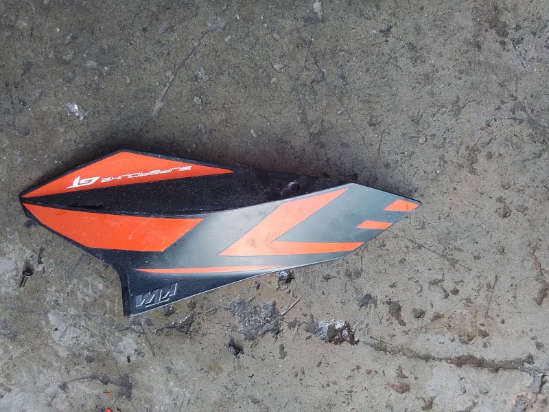 Recambio de carenado delantero derecho para ktm super duke 1290 super duke r referencia OEM IAM 61408051100 61408051100KCA 