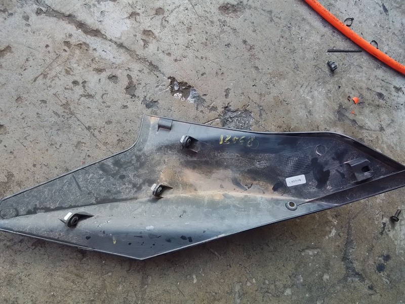 Recambio de carenado delantero derecho para ktm super duke 1290 super duke r referencia OEM IAM 61408051100 61408051100KCA 