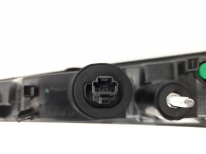 Recambio de piloto trasero izquierdo interior para renault captur e-tech hybrid referencia OEM IAM 265553268R  
