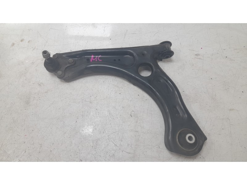 Recambio de brazo suspension inferior delantero izquierdo para seat arona (kj7, kjp) 1.0 tsi referencia OEM IAM 2Q0498151  