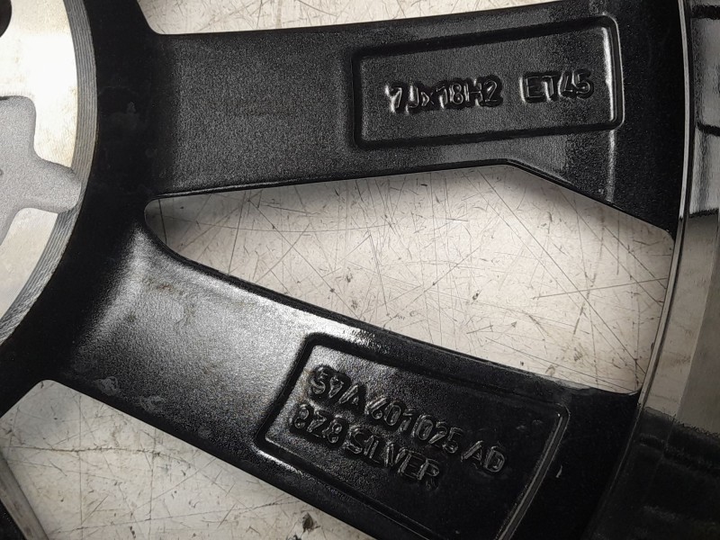 Recambio de llanta para skoda karoq (nu7, nd7) 1.5 tsi referencia OEM IAM 57A601025AS  