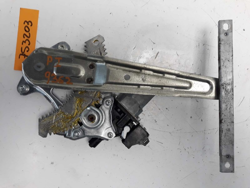 Recambio de elevalunas trasero izquierdo para nissan juke (f15) acenta referencia OEM IAM 827211U600 106802018 111775