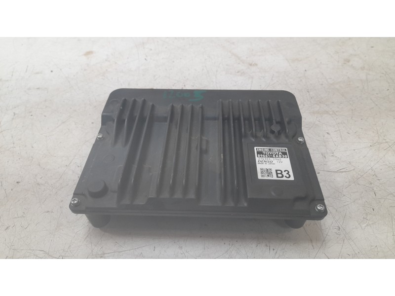 Recambio de centralita motor uce para toyota rav4 hybrid 4x2 advance referencia OEM IAM 896614AB30  