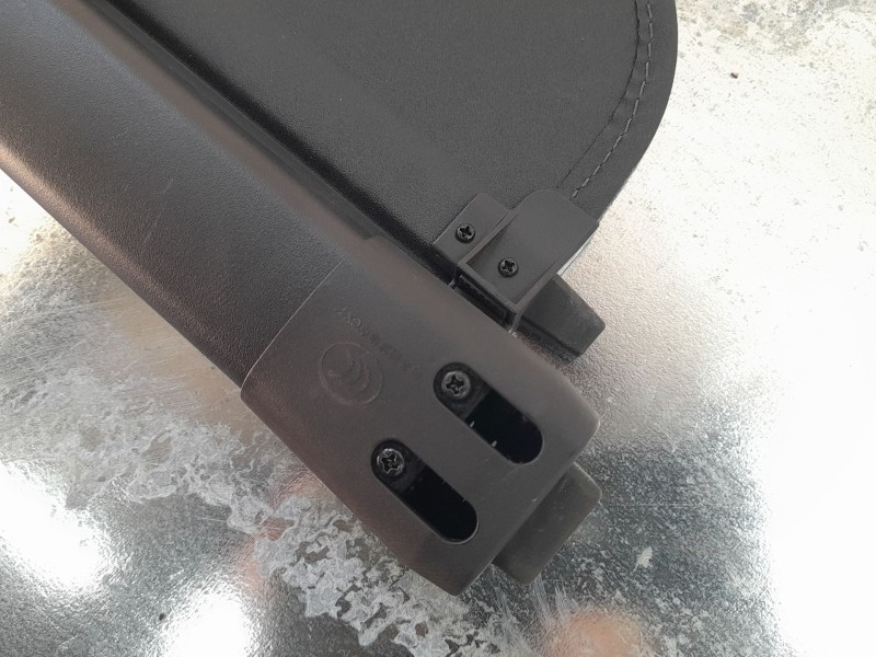 Recambio de bandeja trasera para lynk & co 01 phev referencia OEM IAM 8889851166  