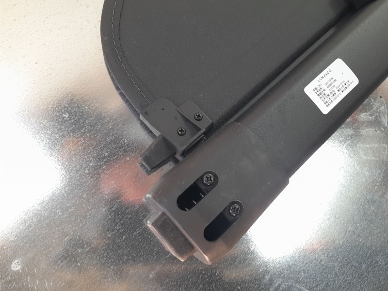 Recambio de bandeja trasera para lynk & co 01 phev referencia OEM IAM 8889851166  