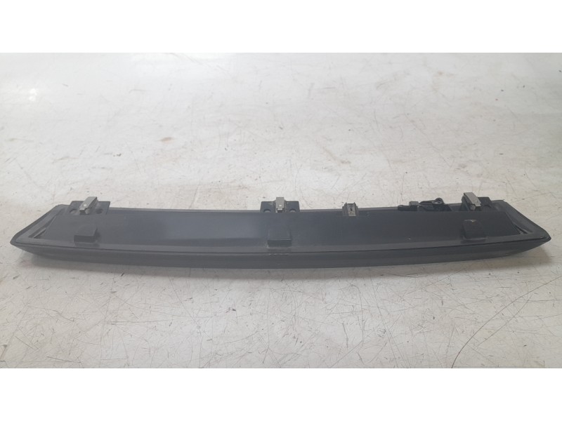 Recambio de luz central de freno para ford kuga titanium referencia OEM IAM LJ6B13A613  