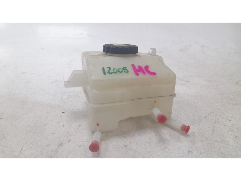 Recambio de deposito combustible para toyota rav4 hybrid 4x2 advance referencia OEM IAM 4722042140  