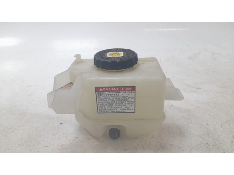 Recambio de deposito combustible para toyota rav4 hybrid 4x2 advance referencia OEM IAM 4722042140  