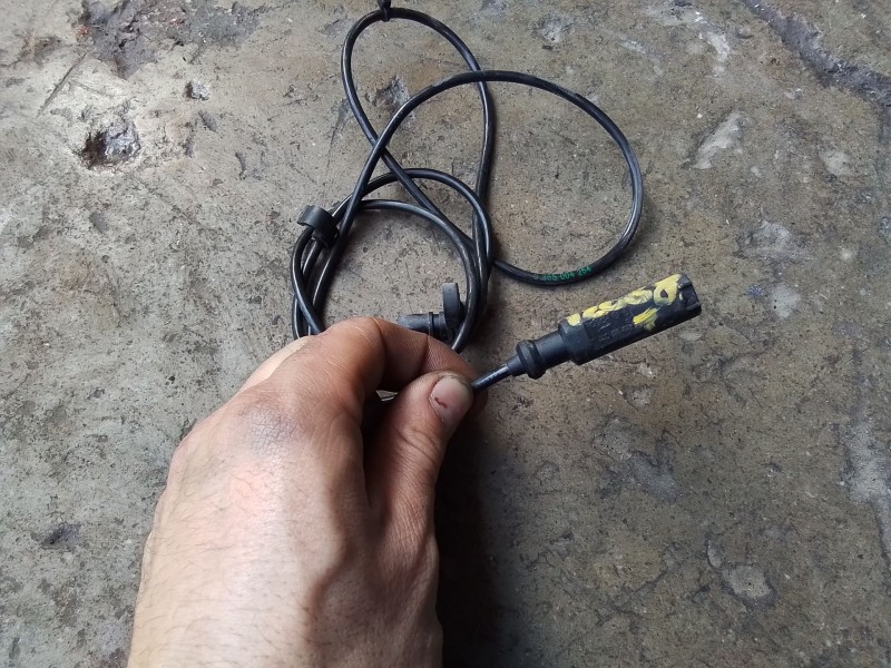 Recambio de sensor para ktm super duke 1290 super duke r referencia OEM IAM 76042125000  