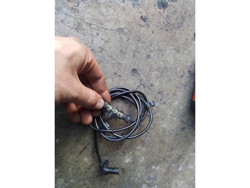 Recambio de sensor para ktm super duke 1290 super duke r referencia OEM IAM 76042125000  