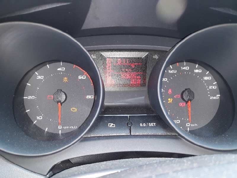 seat ibiza sc (6j1) del año 2010