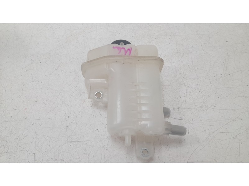 Recambio de deposito expansion para toyota rav4 hybrid 4x2 advance referencia OEM IAM G910G42010  