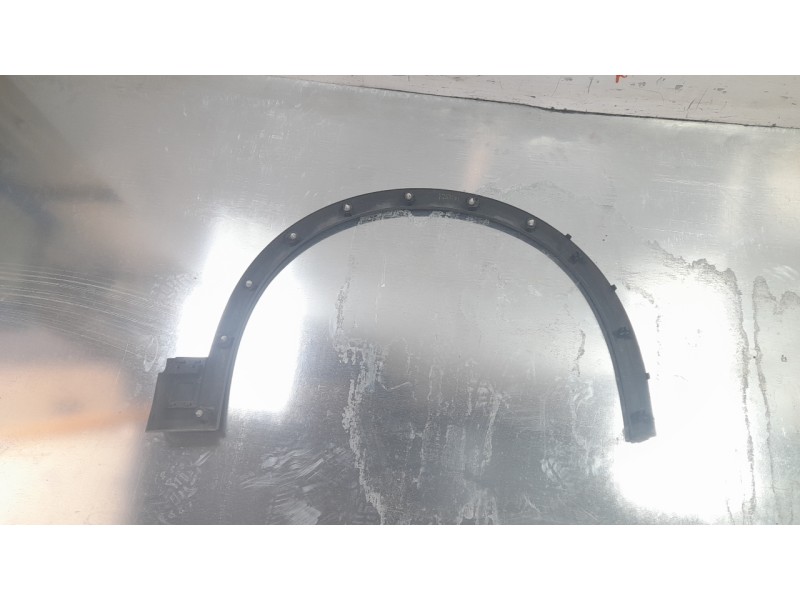 Recambio de aletin delantero izquierdo para lynk & co 01 phev referencia OEM IAM 8889695771  