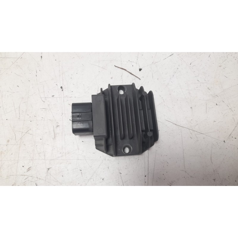 Recambio de regulador de corriente para ktm super duke 1290 super duke r referencia OEM IAM FH022AA 60311034000 