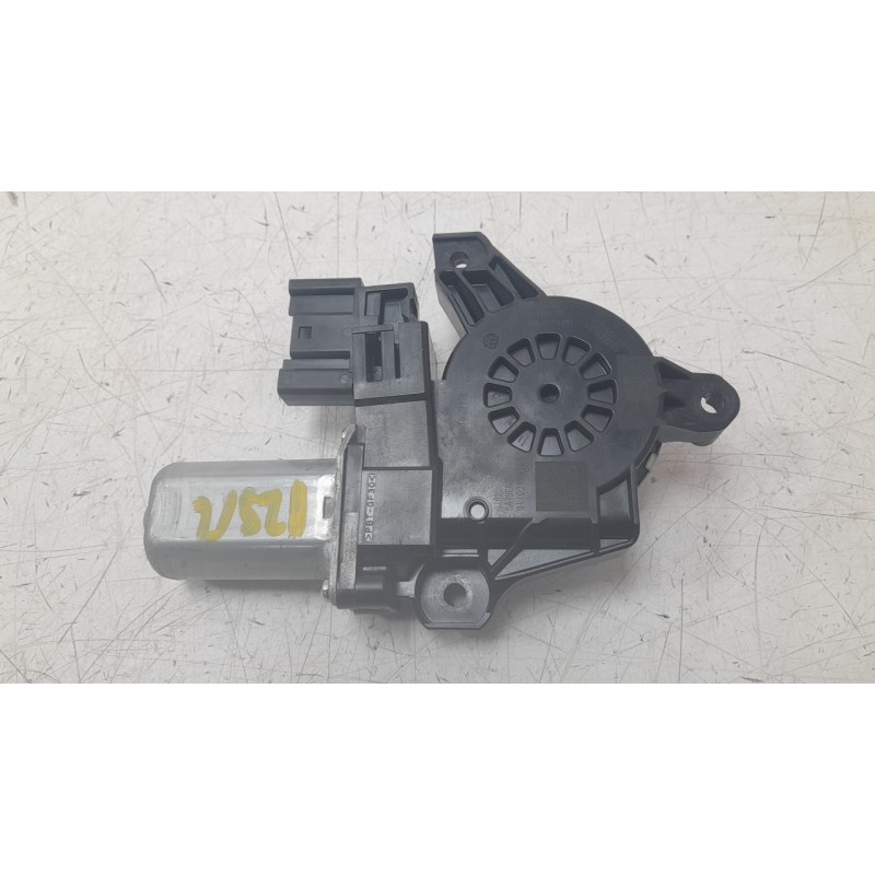 Recambio de motor elevalunas delantero izquierdo para bmw x1 (u11) xdrive 20 d mild-hybrid referencia OEM IAM 67625A75082  