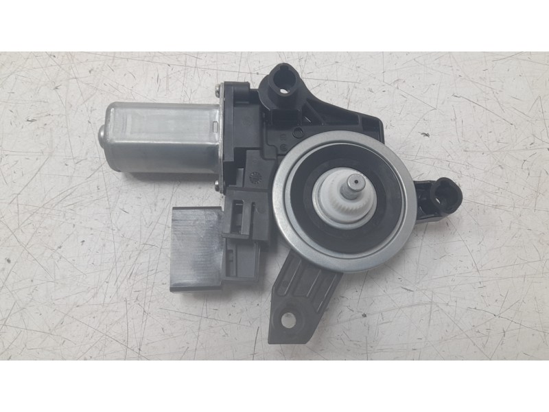 Recambio de motor elevalunas delantero izquierdo para bmw x1 (u11) xdrive 20 d mild-hybrid referencia OEM IAM 67625A75082  