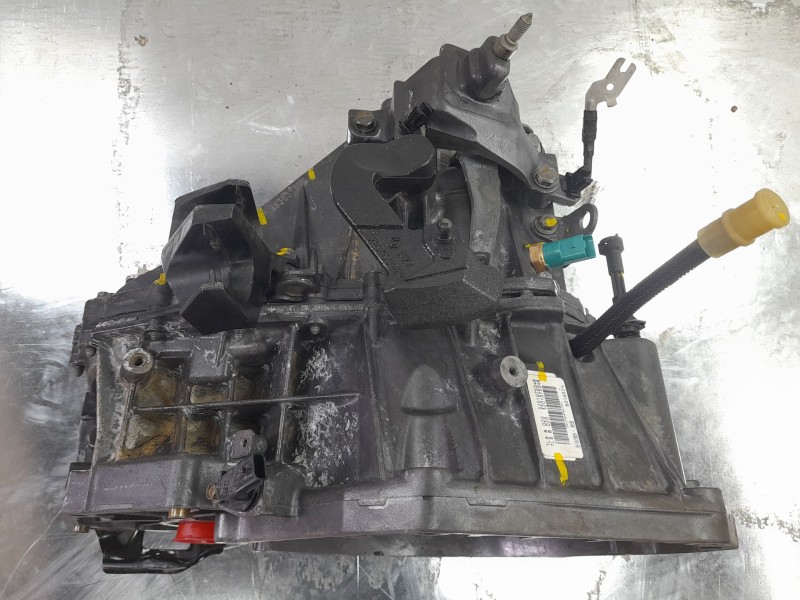 Recambio de caja cambios para dacia duster iii eco-g 100 essential referencia OEM IAM TL8B020  