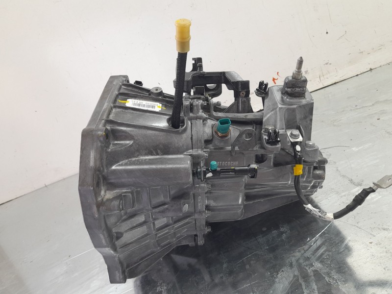 Recambio de caja cambios para dacia duster iii eco-g 100 essential referencia OEM IAM TL8B020  