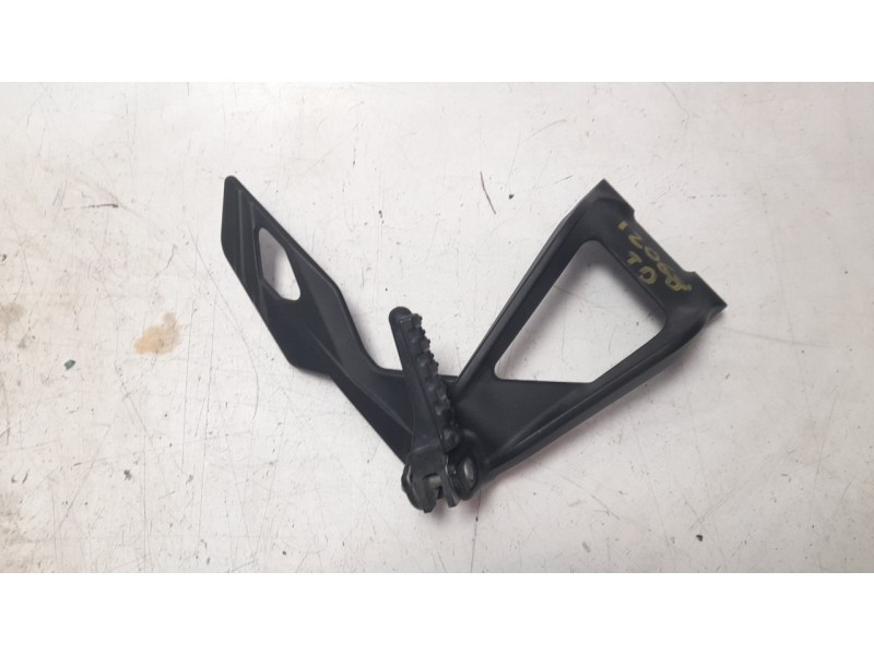 Recambio de estribo lateral para ktm super duke 1290 super duke r referencia OEM IAM 61403049000 6140304900033S/6900305113333S/6