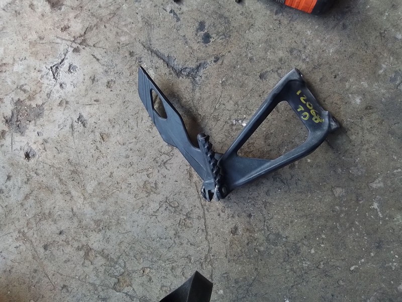 Recambio de estribo lateral para ktm super duke 1290 super duke r referencia OEM IAM 61403049000 6140304900033S/6900305113333S/6