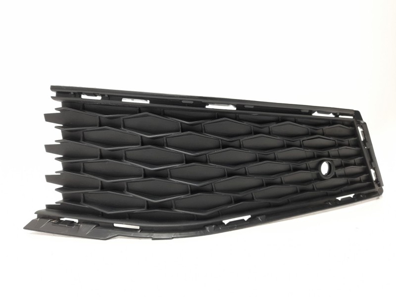 Recambio de rejilla paragolpes izquierda para skoda karoq (nu7, nd7) 1.5 tsi referencia OEM IAM 57A807367A  
