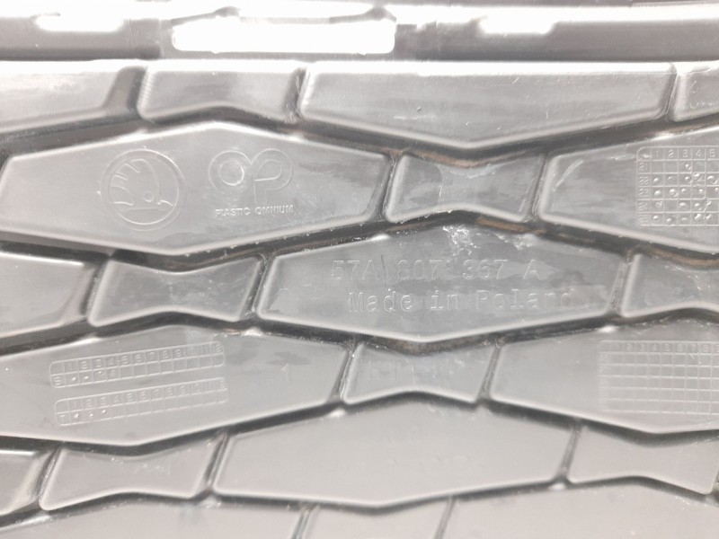 Recambio de rejilla paragolpes izquierda para skoda karoq (nu7, nd7) 1.5 tsi referencia OEM IAM 57A807367A  