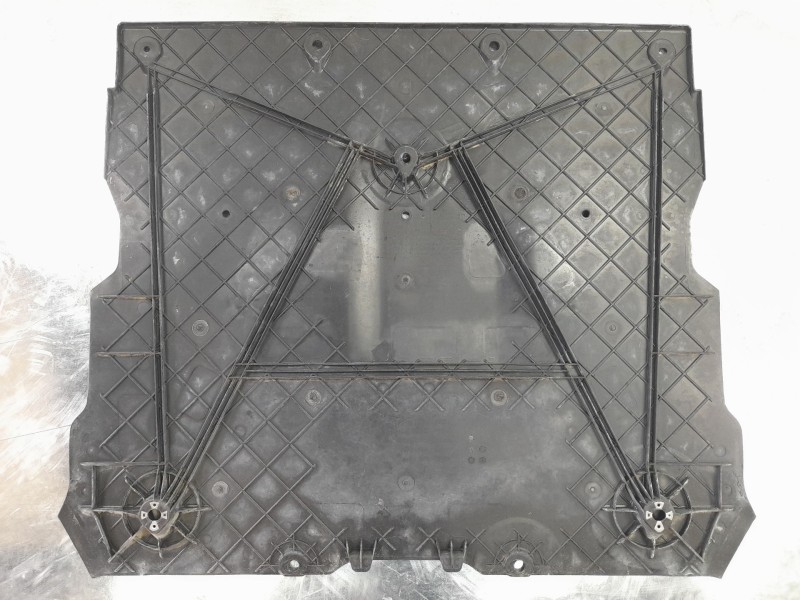 Recambio de cubrecarter para tesla model 3 ev referencia OEM IAM   