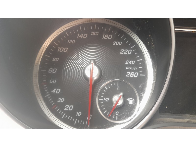 Recambio de cuadro instrumentos para mercedes-benz clase gla (x156) gla 180 (156.942) referencia OEM IAM 1569008903  