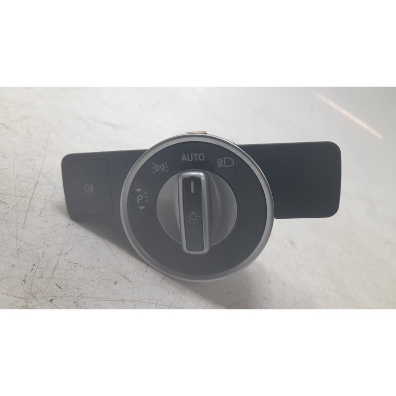 Recambio de mando luces para mercedes-benz clase gla (x156) gla 180 (156.942) referencia OEM IAM 2469050250  