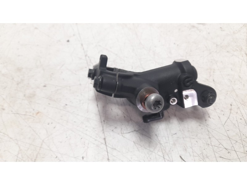 Recambio de bomba freno delantera para ktm super duke 1290 super duke r referencia OEM IAM 6131310100030  