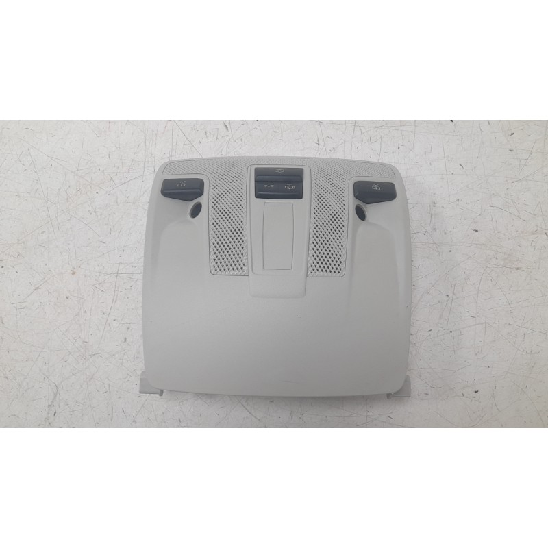 Recambio de luz interior para mercedes-benz clase gla (x156) gla 180 (156.942) referencia OEM IAM 0009004808  