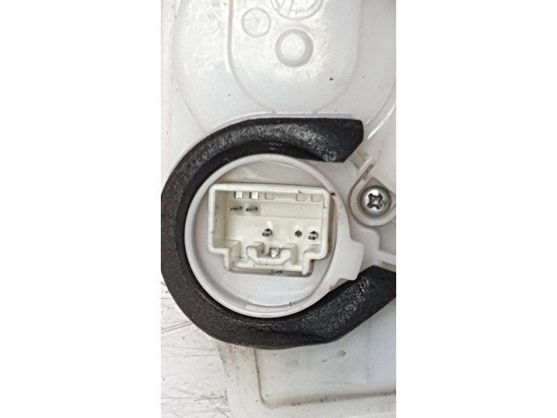 Recambio de cerradura puerta trasera derecha para mazda cx-3 (dk) 2.0 skyactiv-g referencia OEM IAM D10E72310  