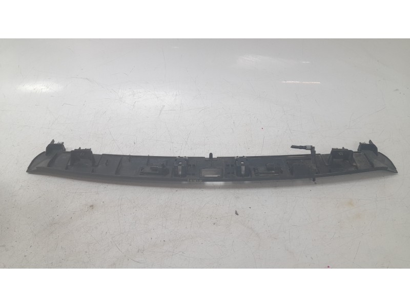 Recambio de moldura para land rover range rover velar (l560) 2.0 p300 si4 4x4 referencia OEM IAM J8A240406BA  