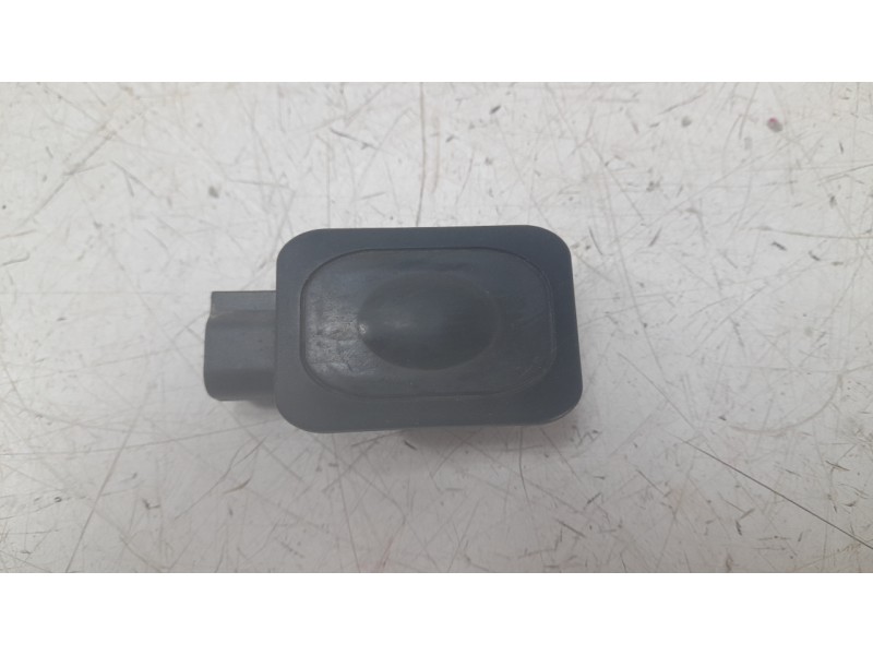 Recambio de maneta exterior porton para land rover range rover velar (l560) 2.0 p300 si4 4x4 referencia OEM IAM LR040338  
