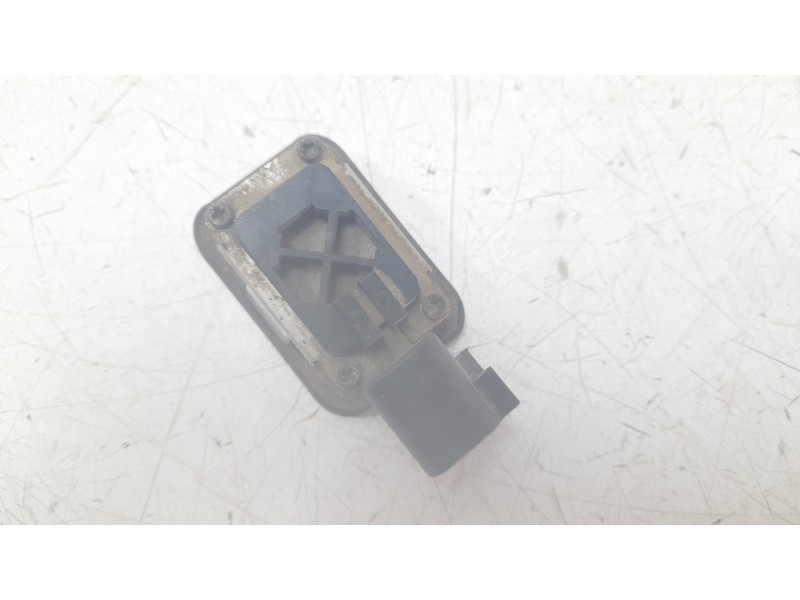 Recambio de maneta exterior porton para land rover range rover velar (l560) 2.0 p300 si4 4x4 referencia OEM IAM LR040338  