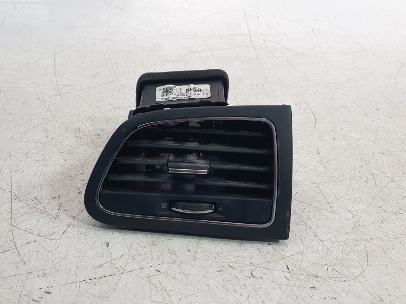 Recambio de aireador derecho para renault megane iv hatchback (b9a/m/n_) 1.5 blue dci 115 (b9a6) referencia OEM IAM 687600666R  