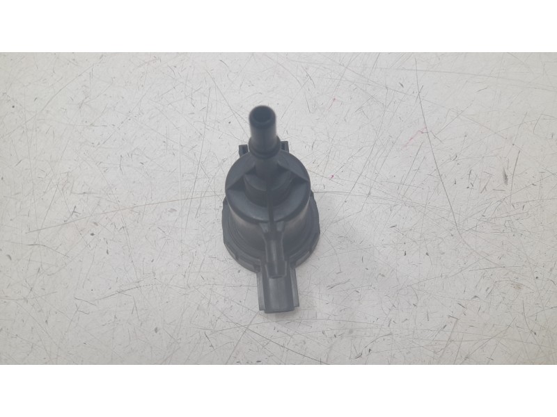 Recambio de valvula aire adicional para mercedes-benz clase gla (x156) gla 180 (156.942) referencia OEM IAM 0014760532  