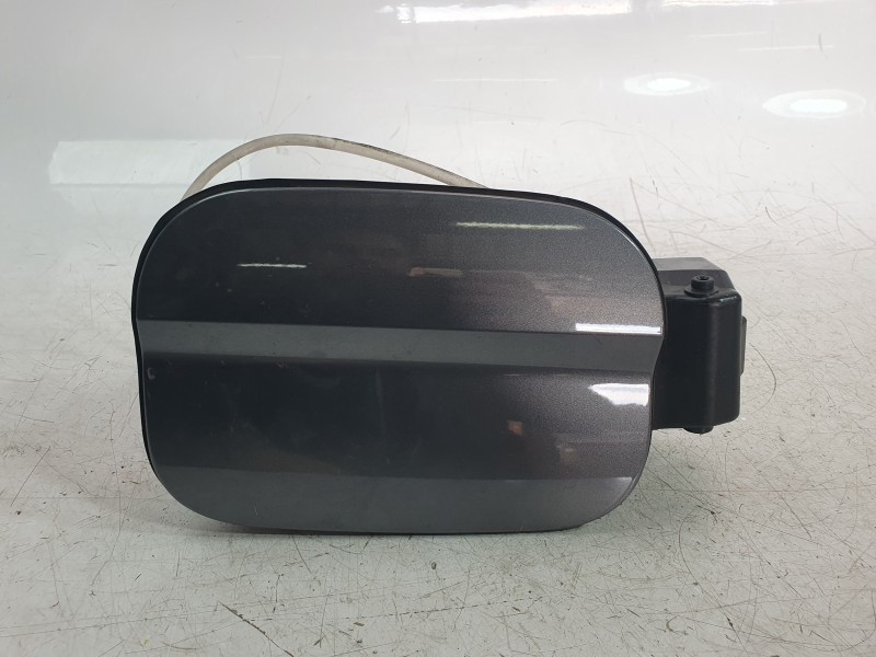 Recambio de tapa exterior combustible para skoda octavia iv (nx3, nn3, pv3) 2.0 tdi referencia OEM IAM 5E6809857  