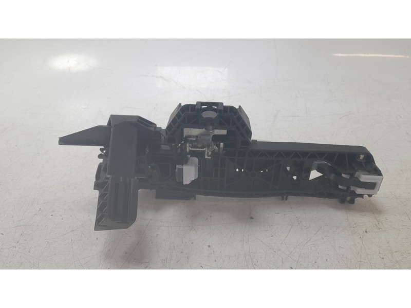 Recambio de maneta exterior trasera derecha para mercedes-benz clase gla (x156) gla 180 (156.942) referencia OEM IAM 2047600270 