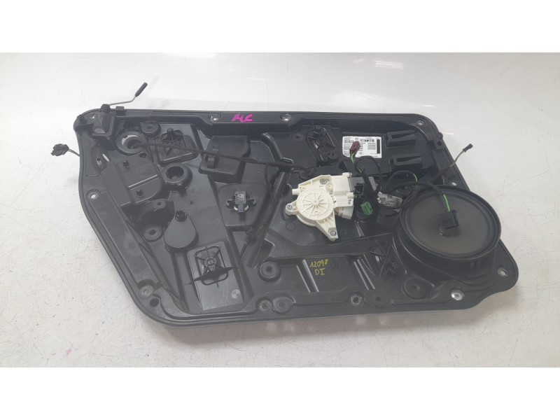 Recambio de elevalunas delantero izquierdo para mercedes-benz clase gla (x156) gla 180 (156.942) referencia OEM IAM 1767206500  