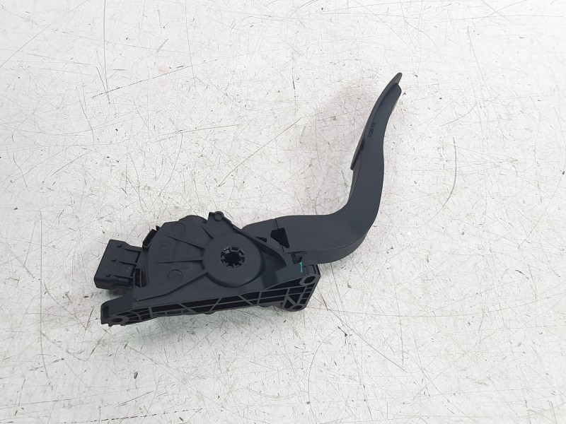 Recambio de potenciometro pedal para mg zs 1.5 hybrid+ referencia OEM IAM 11790269  
