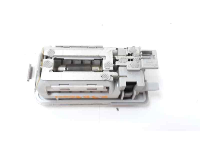 Recambio de luz interior para bmw x3 (e83) 2.0d referencia OEM IAM 6962036331  
