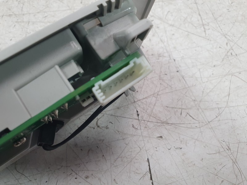 Recambio de luz interior para mg zs 1.5 hybrid+ referencia OEM IAM 10219775  