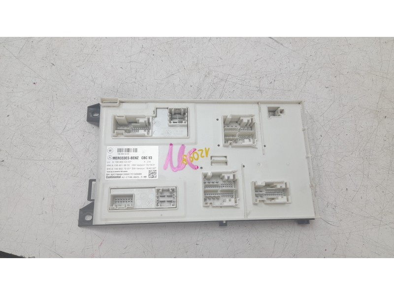 Recambio de caja reles / fusibles para mercedes-benz clase gla (x156) gla 180 (156.942) referencia OEM IAM A1569005303  