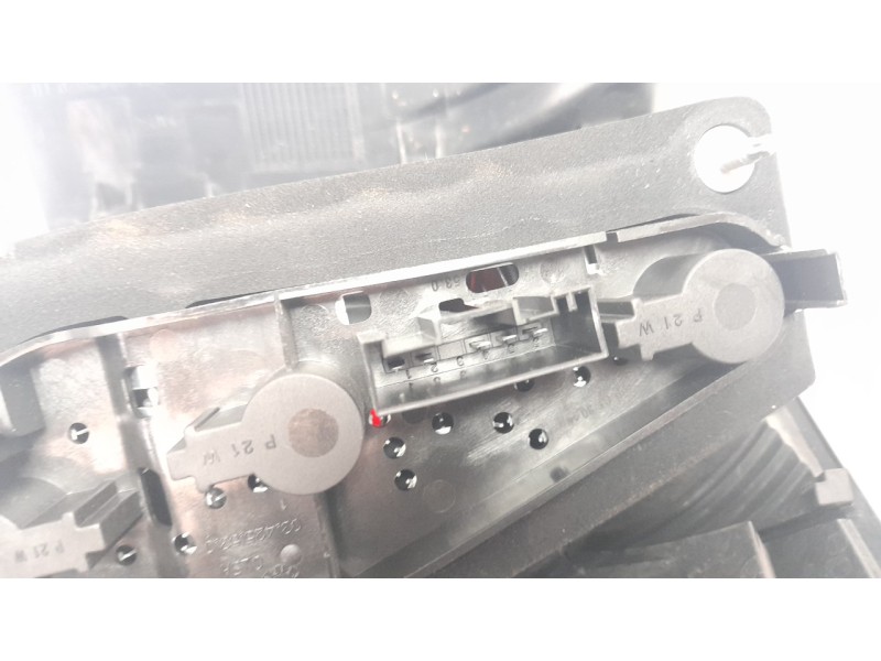 Recambio de piloto trasero izquierdo para bmw x1 (e84) xdrive 20d referencia OEM IAM 63212990109 103F06241773 