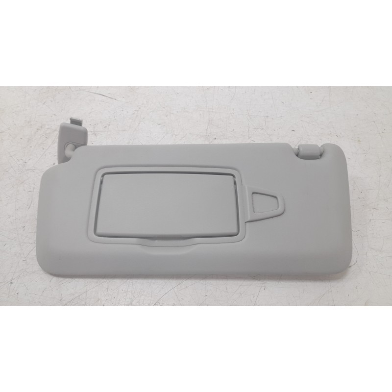 Recambio de parasol izquierdo para mercedes-benz clase gla (x156) gla 180 (156.942) referencia OEM IAM 1768101300  